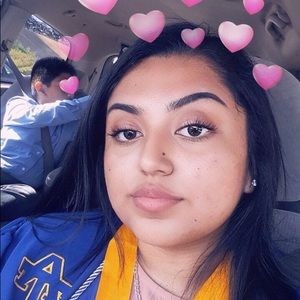 Meet your Posher, Carmen